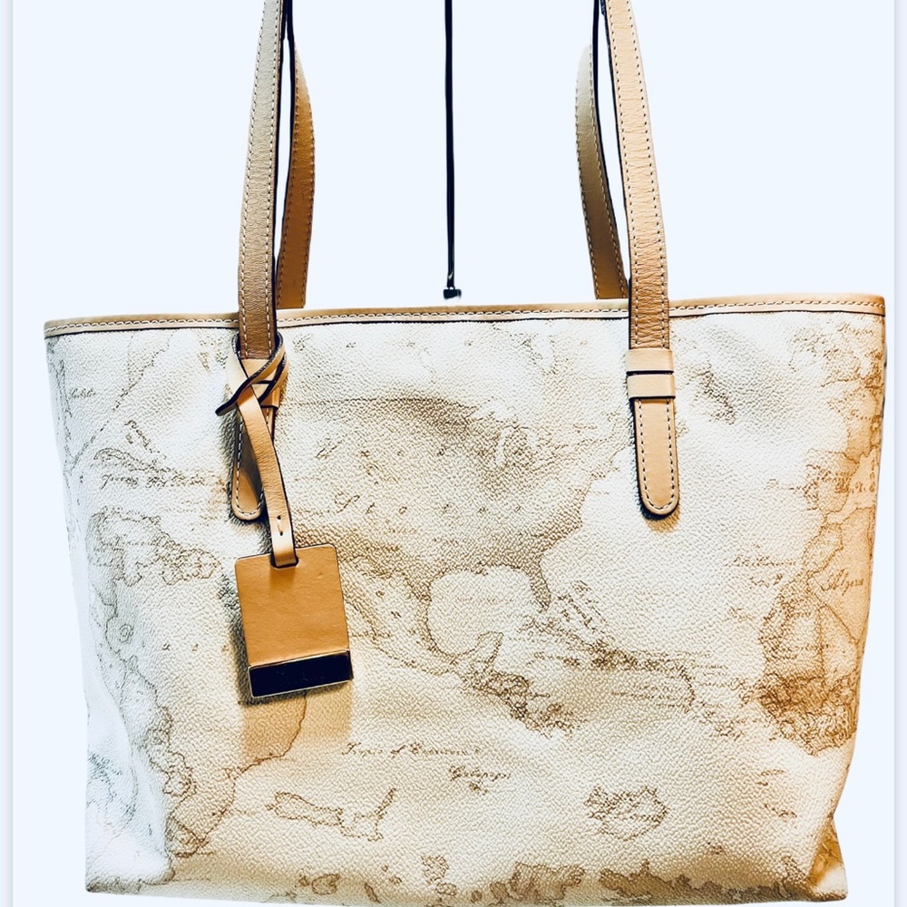 ♦️Alviero Martini White Geo Tote